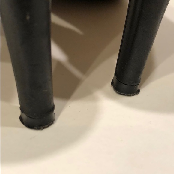 SOLD on MERC - Picture 6 of 9